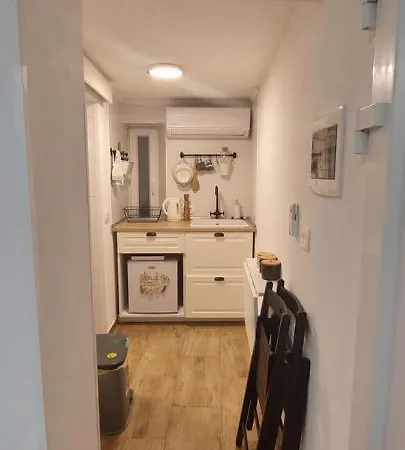 Pocket Dell' Acqua Apartment